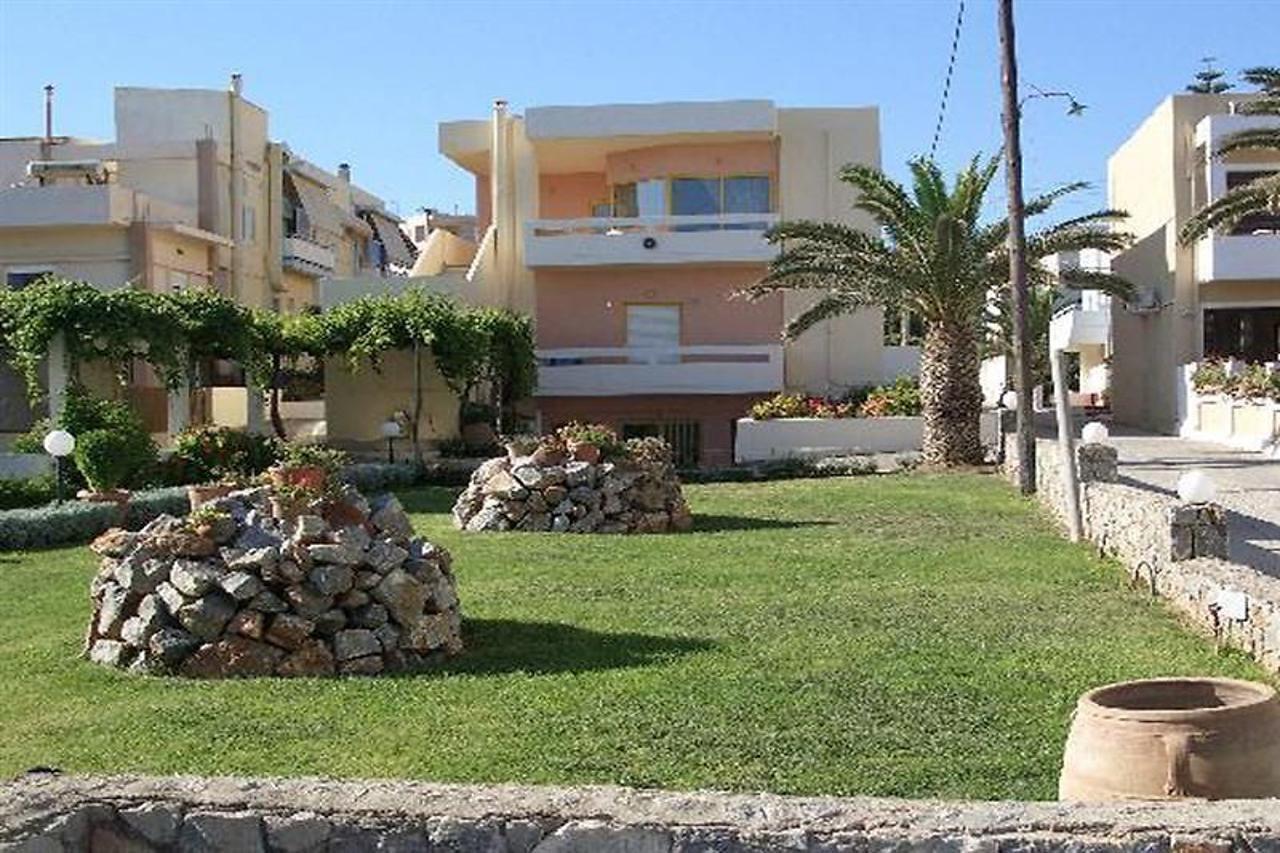 Danaos Beach Apartments Sfakaki Bagian luar foto