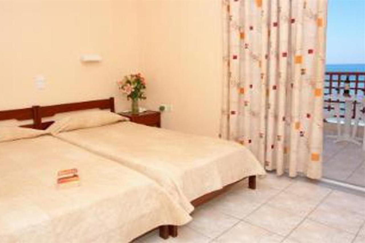 Danaos Beach Apartments Sfakaki Bagian luar foto